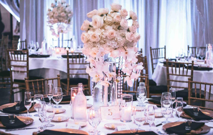 Oświetlenie sali weselno-bankietowej